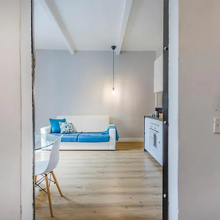 Apartmán Viaemilia 2 Min Dal Centro, 4 Persone, Wifi, Aria Condizionata *