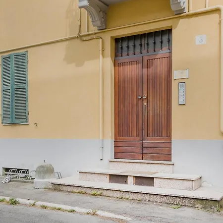 Viaemilia 2 Min Dal Centro, 4 Persone, Wifi, Aria Condizionata Apartmán